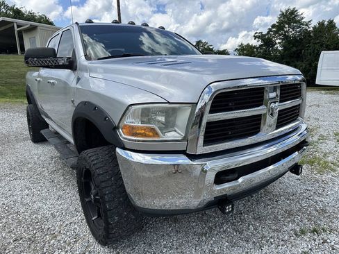 Used 2011 RAM 2500 SLT AWD/4WD image 9