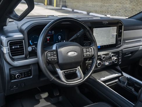 Certified 2025 Ford F250 Platinum AWD/4WD image 23