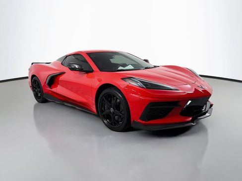 Used 2022 Chevrolet Corvette Stingray Premium Conv w/ Z51 Performance Package RWD image 3