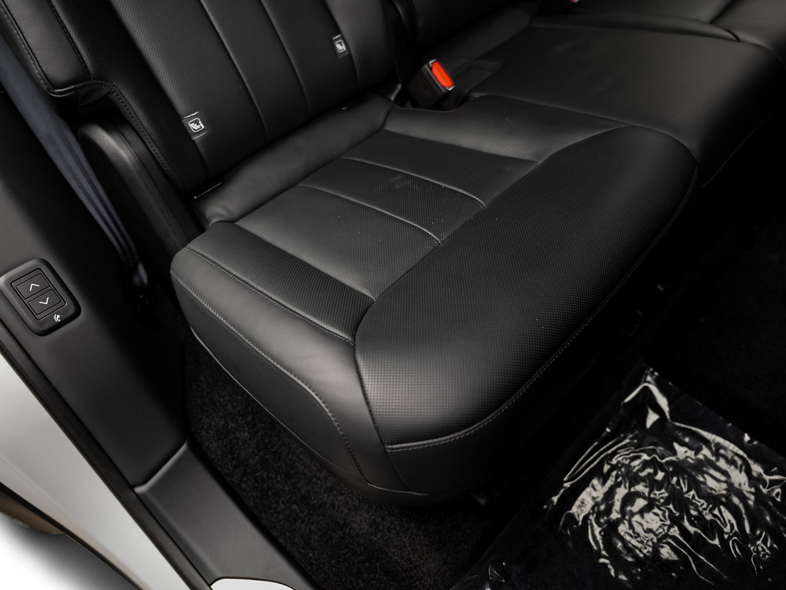 Used 2025 Land Rover Range Rover Long Wheelbase Autobiography AWD/4WD image 35