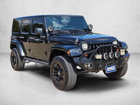 Used 2012 Jeep Wrangler Unlimited Rubicon w/ Dual Top Group AWD/4WD image 3