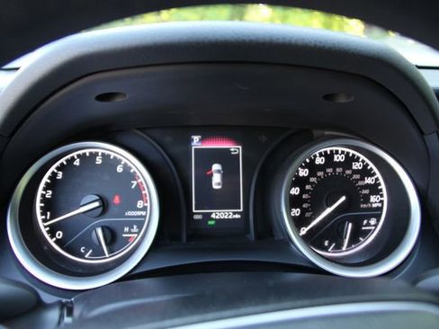 Used 2024 Toyota Camry LE image 19