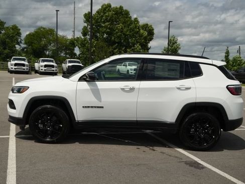 New 2026 Jeep Compass Latitude AWD/4WD image 4