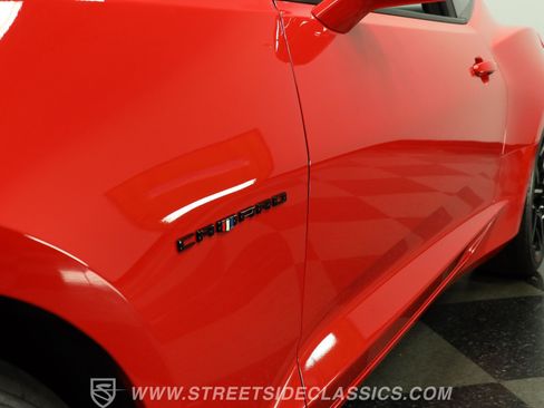 Used 2024 Chevrolet Camaro SS RWD image 22