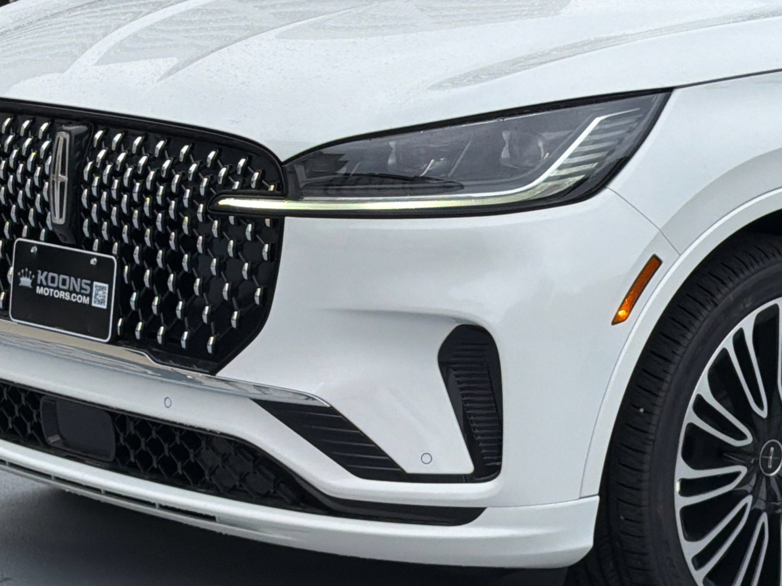 New 2027 Lincoln Aviator Black Label w/ Dynamic Handling Package AWD/4WD image 2