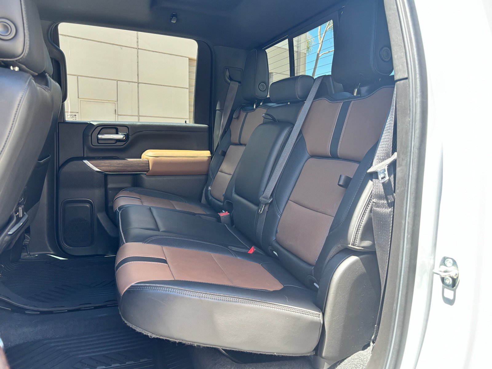 Used 2021 Chevrolet Silverado 2500 High Country w/ Z71 Off-Road Package AWD/4WD image 26