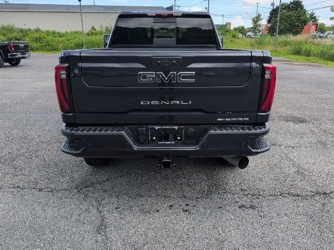 Used 2025 GMC Sierra 2500 Denali Ultimate AWD/4WD image 4