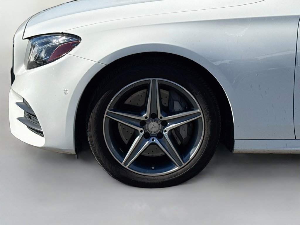 Used 2017 Mercedes-Benz E 300 4MATIC image 39