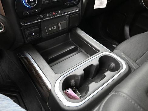 Used 2021 Chevrolet Silverado 1500 LT Trail Boss w/ Bed Protection Package image 18