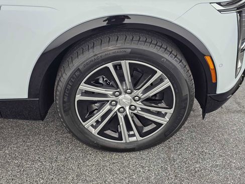 New 2026 Cadillac Lyriq Luxury RWD image 9