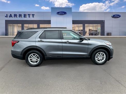 New 2026 Ford Explorer Active w/ Active Comfort Package RWD image 8