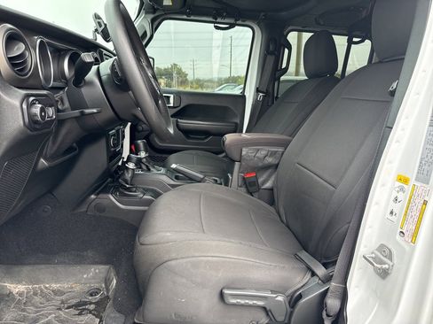 Used 2018 Jeep Wrangler Unlimited Sport image 8