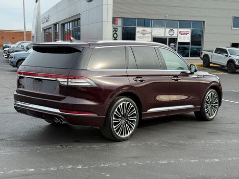 Used 2023 Lincoln Aviator Black Label w/ Dynamic Handling Package image 3