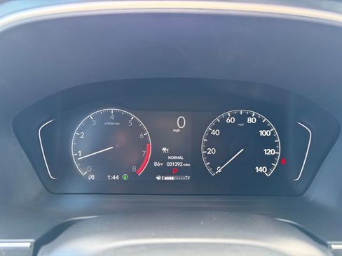 Used 2023 Honda Pilot Sport image 6