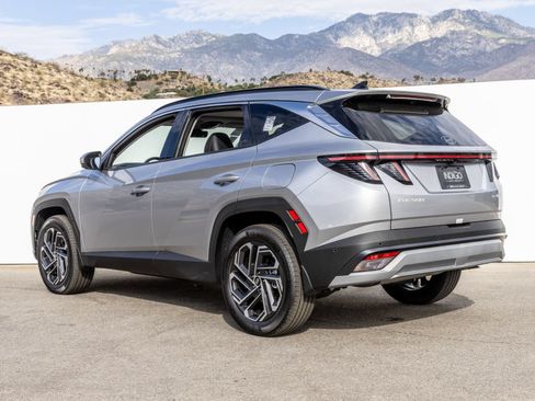 New 2025 Hyundai Tucson Limited AWD/4WD image 9