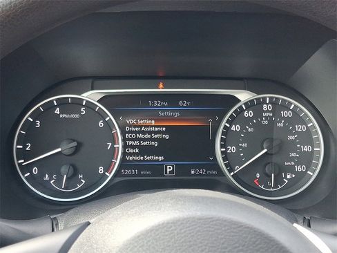 Used 2024 Nissan Sentra SV image 19