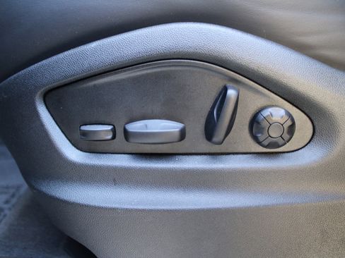 Certified 2025 Porsche Cayenne image 25