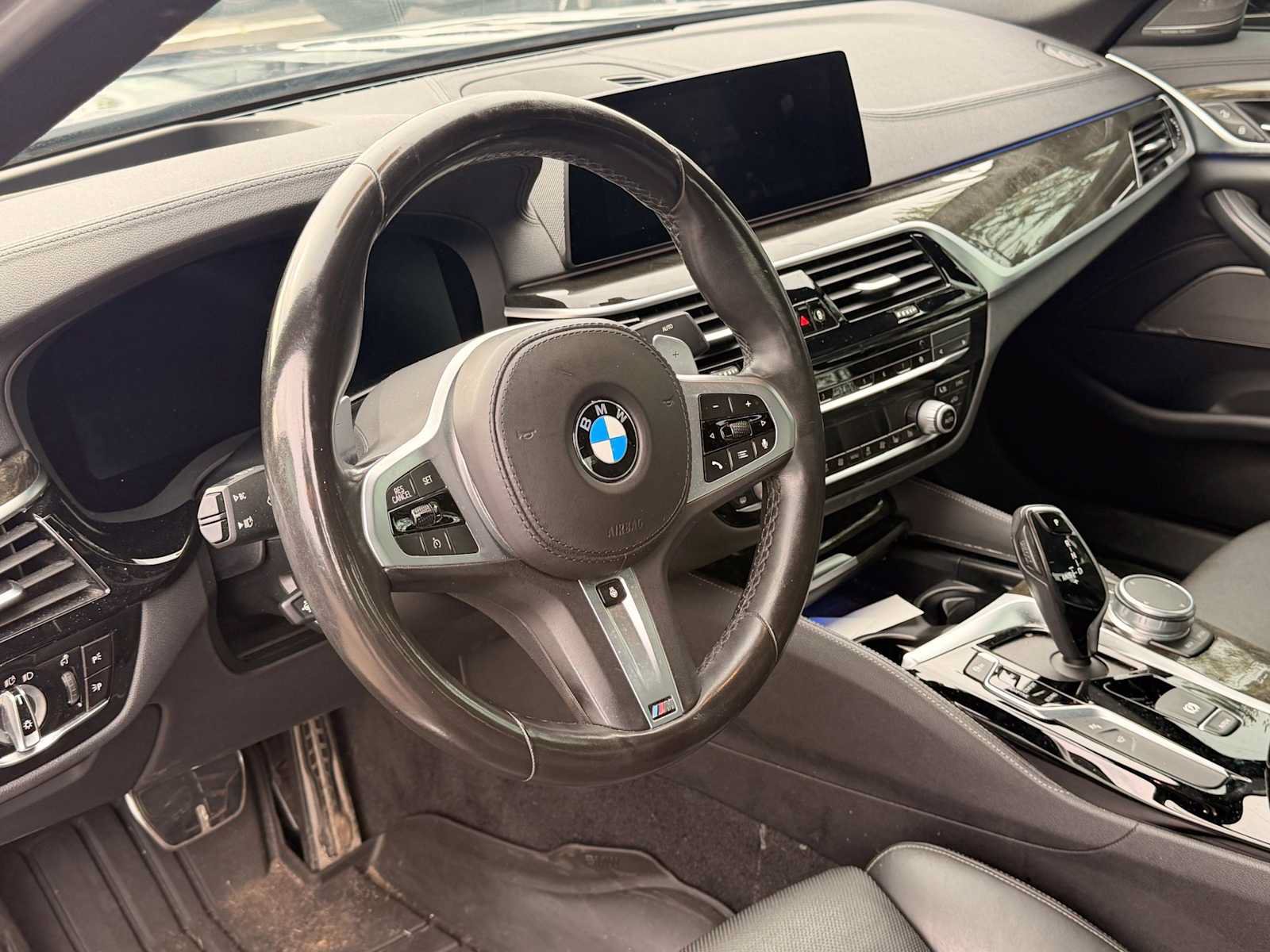 Used 2020 BMW M550i xDrive w/ Dynamic Handling Package AWD/4WD image 14