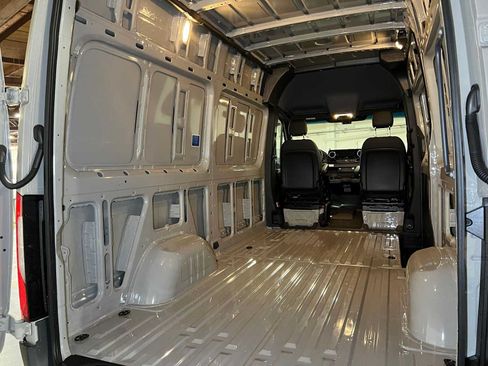 Used 2026 Mercedes-Benz Sprinter 2500 image 21