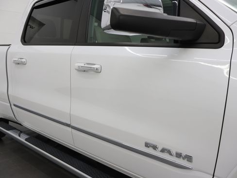 Used 2022 RAM 1500 Laramie AWD/4WD image 25