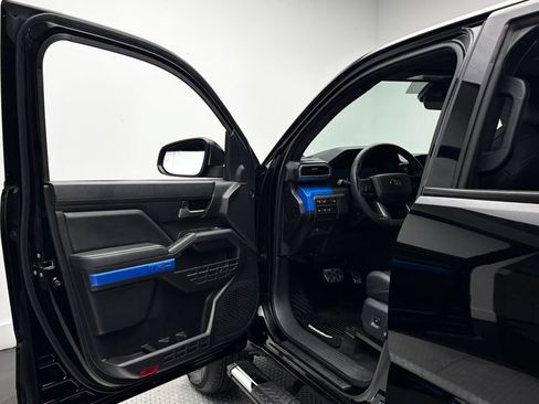 Used 2025 Toyota Tacoma TRD Sport AWD/4WD image 19