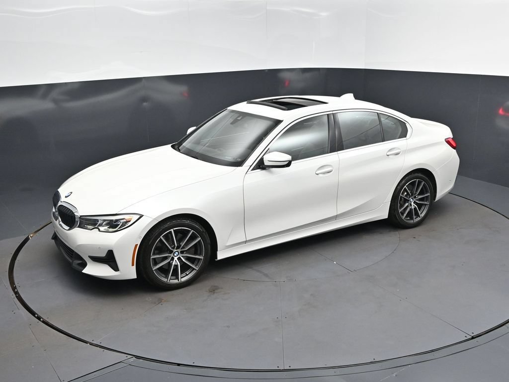 Used 2020 BMW 330i Sedan w/ Executive Package RWD image 1