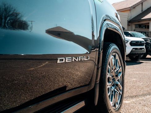Used 2023 GMC Sierra 1500 Denali Ultimate image 11