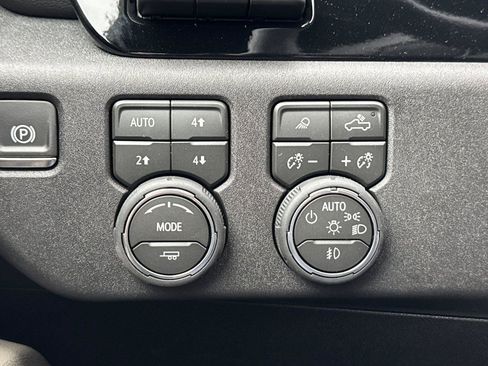 New 2026 Chevrolet Silverado 2500 ZR2 w/ LPO, Dark Essentials Package image 33