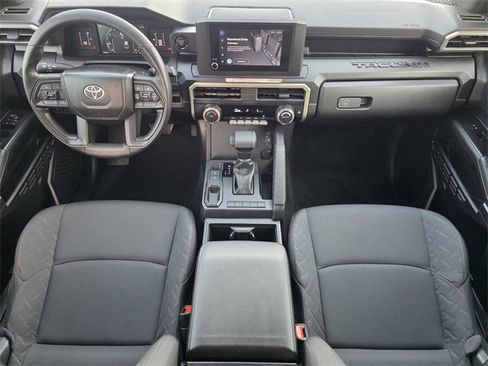 Used 2025 Toyota Tacoma SR image 18