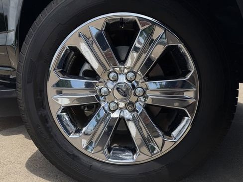 Used 2018 Ford F150 Lariat RWD image 11