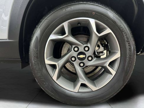 Used 2024 Chevrolet Trax LT w/ Driver Confidence Package FWD image 63