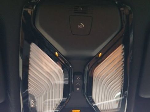 Used 2023 BMW X5 sDrive40i w/ M Sport Package RWD image 29