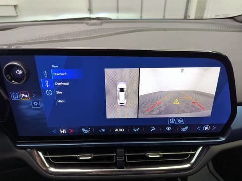 New 2026 Chevrolet Equinox EV LT w/ LPO, All-Weather Mat Package AWD/4WD image 25