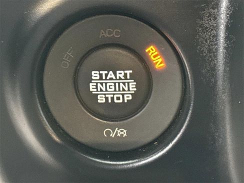 Used 2023 Jeep Wrangler Sport S image 7