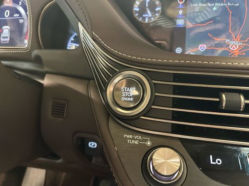 Used 2020 Lexus LS 500 w/ Interior Upgrade Package image 25