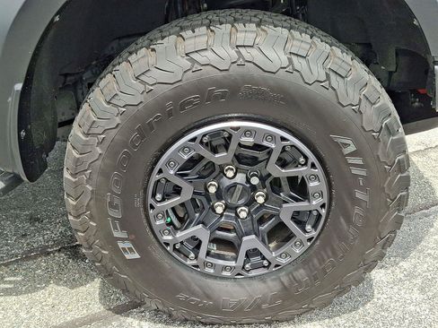 Certified 2025 Ford F150 Raptor w/ Equipment Group 803A Raptor R AWD/4WD image 8