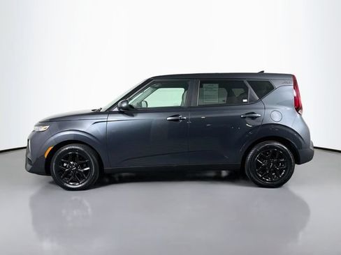 Used 2022 Kia Soul S FWD image 4