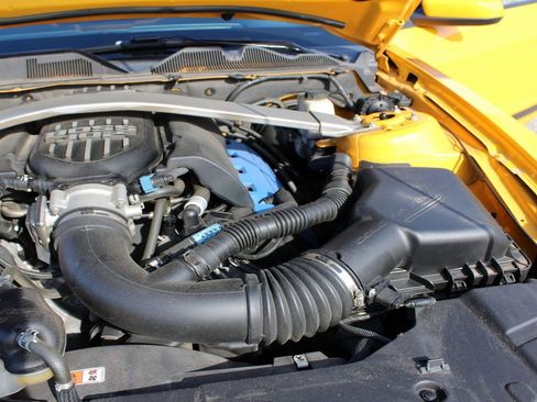 Used 2013 Ford Mustang Boss 302 w/ Boss 302 Accessory Pkg image 28