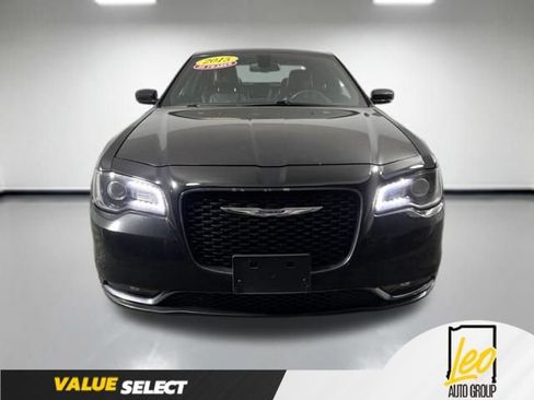 Used 2015 Chrysler 300 S w/ 300S Premium Group AWD/4WD image 2