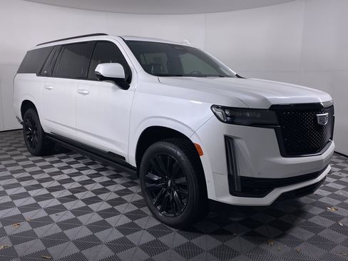 Certified 2022 Cadillac Escalade ESV Sport Platinum image 23