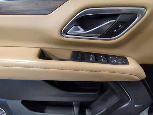 Used 2021 Chevrolet Tahoe Premier w/ Premium Package image 10