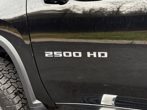 Used 2021 Chevrolet Silverado 2500 LTZ w/ LTZ Premium Package image 43