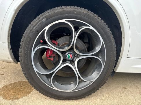 Used 2020 Alfa Romeo Stelvio Ti Sport AWD/4WD image 23