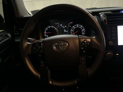 Used 2022 Toyota 4Runner TRD Off-Road Premium w/ TRD Black Wheel Package (TMS) AWD/4WD image 33