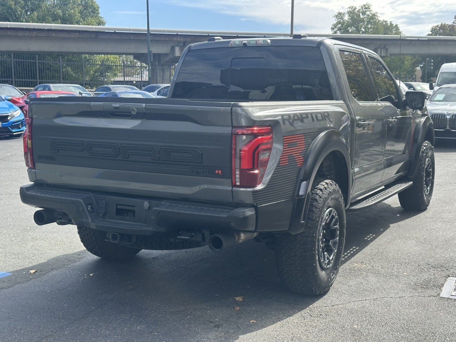 Used 2025 Ford F150 Raptor w/ Equipment Group 803A Raptor R AWD/4WD image 9