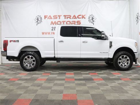 Used 2022 Ford F350 Lariat w/ Lariat Ultimate Package AWD/4WD image 4