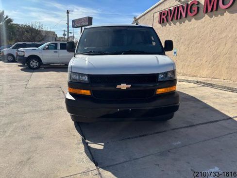 Used 2021 Chevrolet Express 2500 w/ Driver Convenience Package image 2