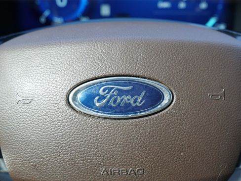 Used 2021 Ford Explorer King Ranch w/ Premium Technology Package AWD/4WD image 15