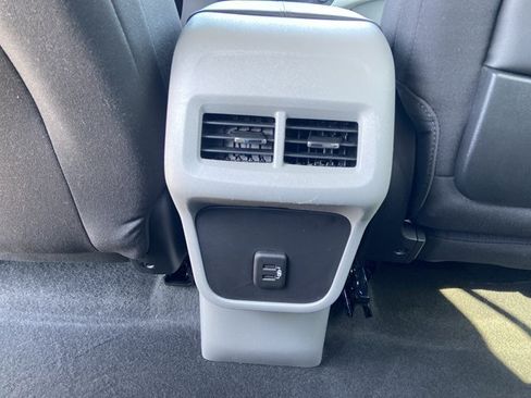 Used 2024 GMC Terrain SLE w/ Driver Convenience Package FWD image 49
