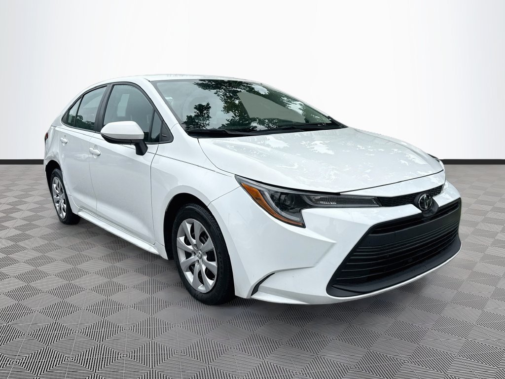 Used 2024 Toyota Corolla LE FWD image 4